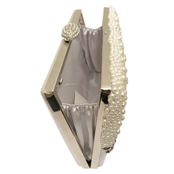 NEW - Beaded Silver Evening Clutch - Picture 2 of 3